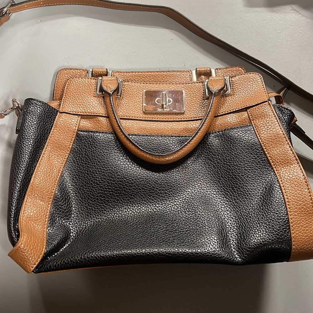NINE WEST HAND BAG BLACK AND BROWN